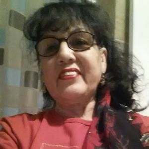 Meet your Posher, Dominga